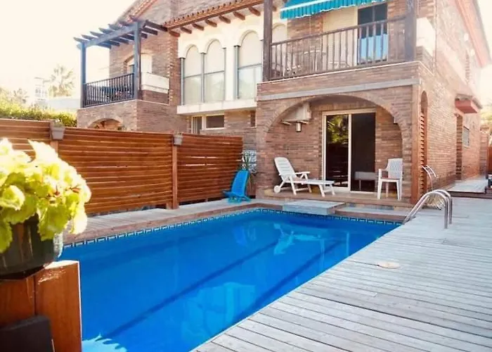 Casa La Luna * カンブリルス